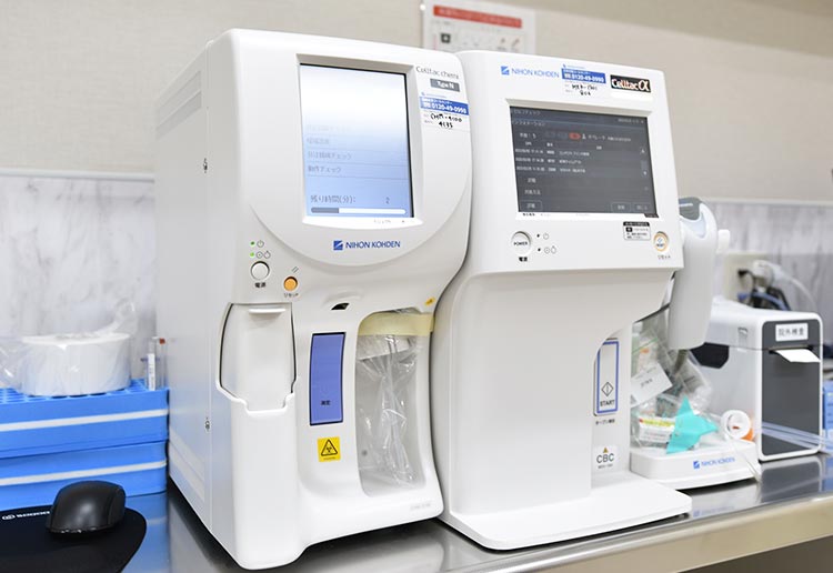 採血　検査装置